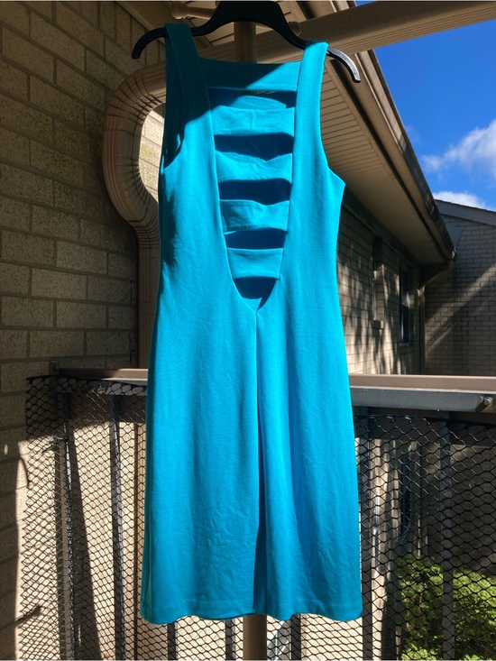 Amanda Uprichard Dresses & Skirts - Amanda Uprichard Cut Out Back Detail Teal Blue Dress